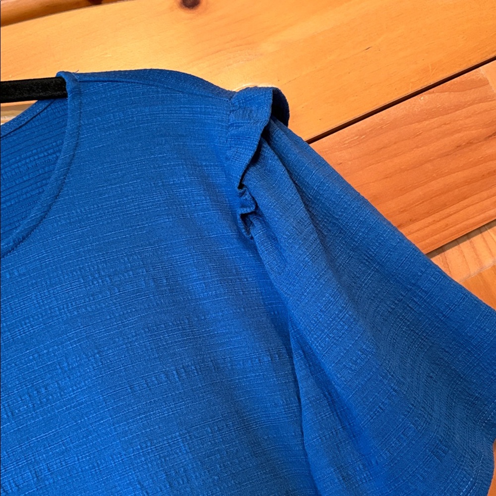 🌟HP🌟Nine West Ruffle Sleeve Top - Picture 3 of 8